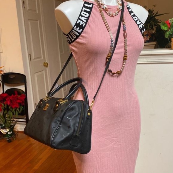 🖤MCM 💼 HOLIDAY BLOWOUT SALE!!! 🖤 - Picture 4 of 11